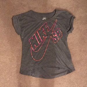 Nike girls SB t shirt